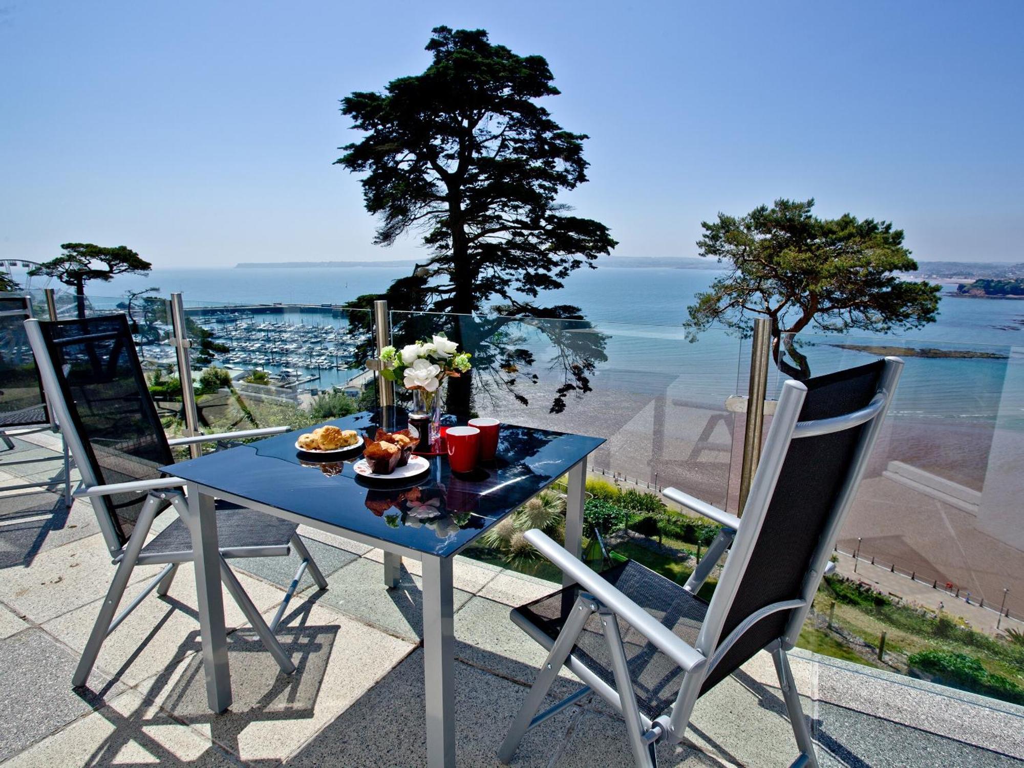 Riviera Mansion, Torquay Villa Exterior photo